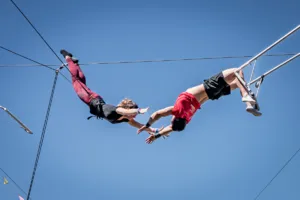 Grote vliegende trapeze in Zuid-Frankrijk