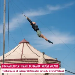 Grote vliegende trapeze in Zuid-Frankrijk