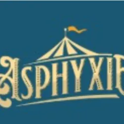 A child performs an inverted figure on a mini-trapeze during a circus workshop organized by the Asphyxie association in Blanquefort, under the supervision of an instructor, while several other children observe the exercise in a room equipped with mats.