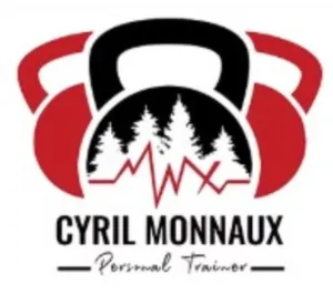 Logo Cyril Monnaux Personal Trainer représentant une kettlebell rouge et noire avec des sapins et une ligne évoquant un rythme cardiaque.